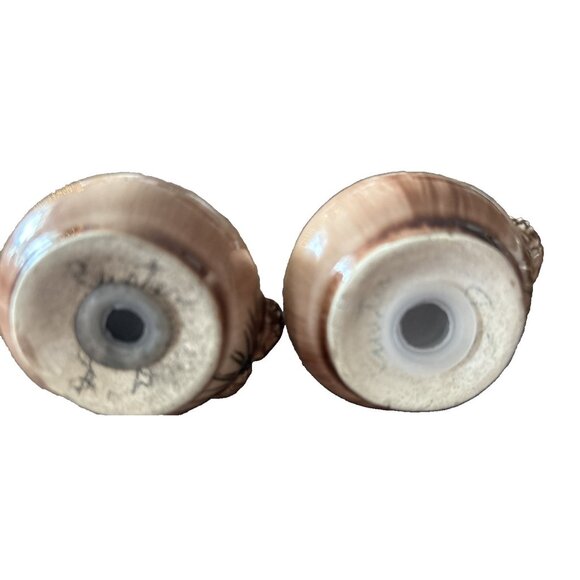 Vintage Pinecone Ceramic Salt & Pepper Shakers 3.5 In Fall/Winter Artist Signed - Picture 3 of 3